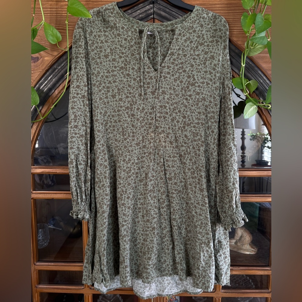 Melrose and Market Olive Floral Dress